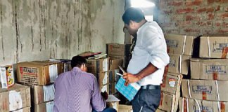 मकान में छापा, लाखों की दवाएं जब्त