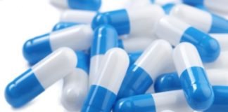 नशीले कैप्सूल की सप्लाई करने आया युवक दबोचा, कार से 720 कैप्सूल जब्त