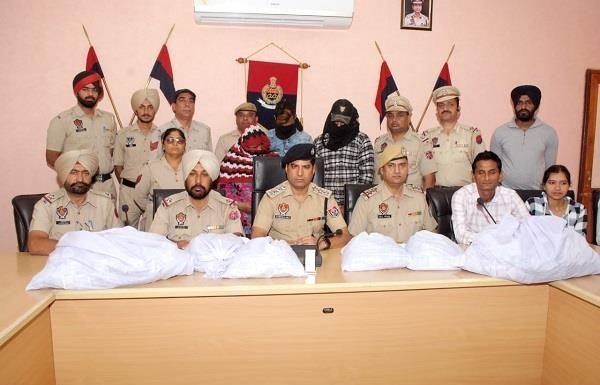 प्रतिबंधित टेबलेट्स व कैप्सूल के साथ तीन सप्लायर गिरफ्तार