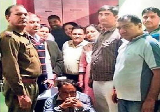 भ्रूण लिंग जांच के रैकेट का पर्दाफाश