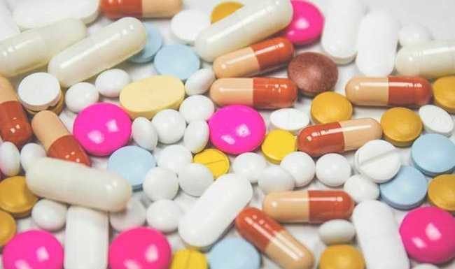 बिना लाइसेंस दवा बेचने का मामला आया पकड़ में