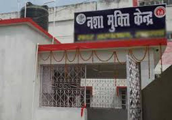 96 नशा मुक्ति केन्द्रों को थमाए नोटिस