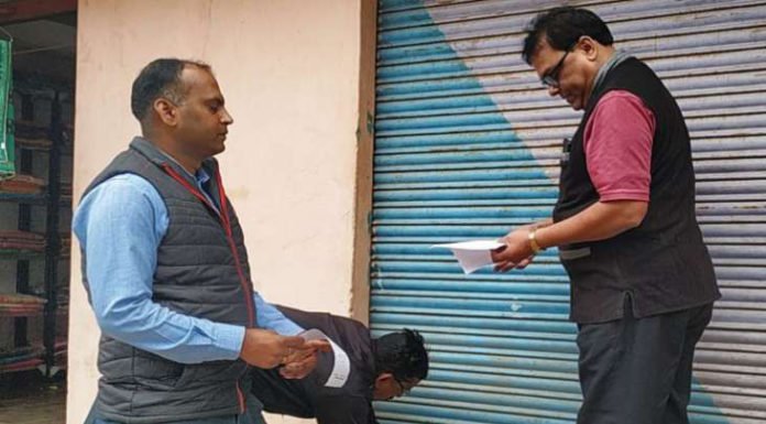 तीन अवैध क्लीनिक सील, फर्जी डॉक्टर गिरफ्तार