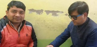 दवा दुकान पर छापामारी, एक्सपायरी दवाएं बरामद