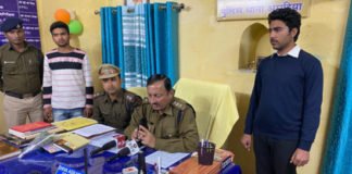 कैदियों को नशीली सिरप सप्लाई करते दो सुरक्षाकर्मी दबोचे