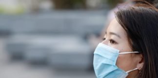 फार्मा पर छापामारी, 5 हजार 400 मास्क जब्त