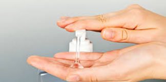 सरकार बोली- सेनेटाइजर का उत्पादन बढ़ाएं फार्मा कंपनियां