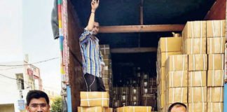 18 हजार बोतल घटिया सैनिटाइजर से भरा ट्रक जब्त