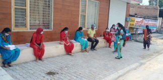 स्टाफ नर्स का सैंपल आया पॉजिटिव, कोरोना पॉजिटिव महिला का मोबाइल किया था टच