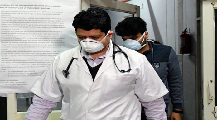 सिरदर्द से पीड़ित स्वास्थ्यकर्मियों में से 81 प्रतिशत कोरोना पॉजिटिव
