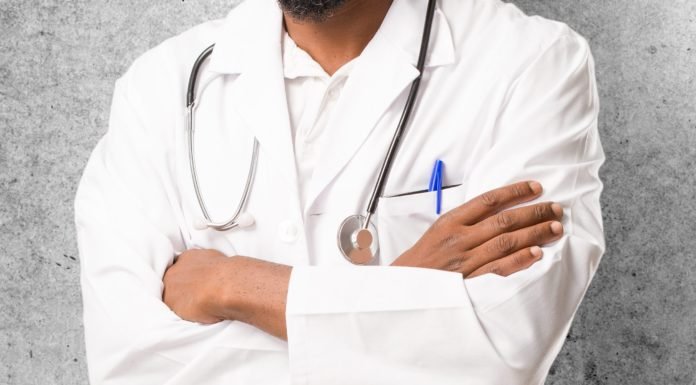10 सरकारी डॉक्टरों को ड्यूटी में लापरवाही पड़ी भारी, होंगे बर्खास्त doctor suspended