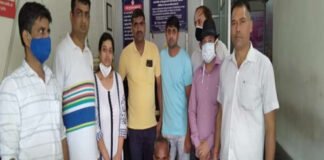 अल्ट्रासाउंड केंद्र पर स्वास्थ्य विभाग की रेड, दलाल गिरफ्तार