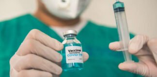 कोरोना वैक्सीन को लगा झटका, ऑक्सफोर्ड यूनिवर्सिटी ने रोका फाइनल ट्रायल