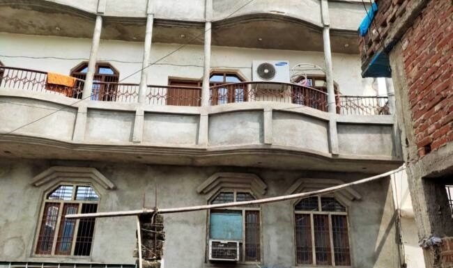 लाल खून का काला व्यापार
