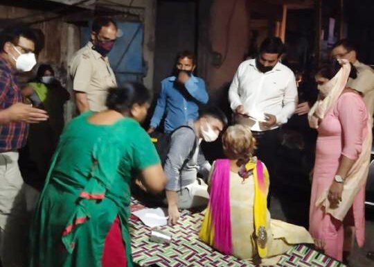 गर्भपात करती रिटायर्ड नर्स को रंगे हाथों किया गिरफ्तार