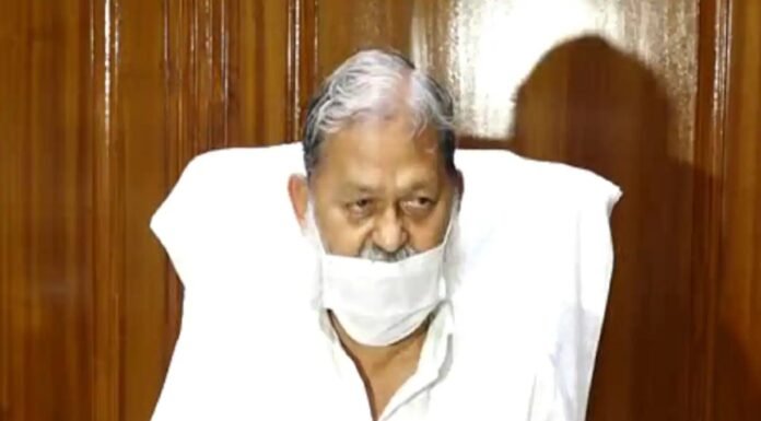 ड्यूटी में लापरवाही बरतने पर 5 डाक्टर सस्पैंड, गृहमंत्री ने दिए आदेश