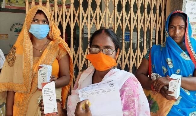 सरकारी अस्पताल में चल रहा है प्राइवेट दवाओं का धंधा