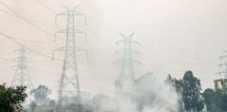 दिल्ली की हवा हुई सबसे प्रदूषित, सांस लेने में तकलीफ तो कहीं आँखों में हो रही जलन