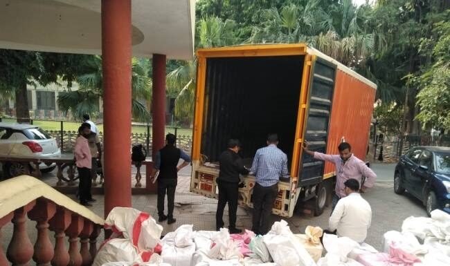 नारकोटिक्स विभाग की टीम ने करोड़ों की नशीली दवाओं के साथ तीन को दबोचा