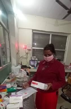 ड्रग टीम के औचक निरीक्षण में पांच मेडिकल स्टोर में मिली खामियां