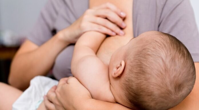 जिला अस्पताल की 20 बेड की क्षमता, भर्ती थे 32 बच्चे, अब तक आठ ने तोड़ा दम
