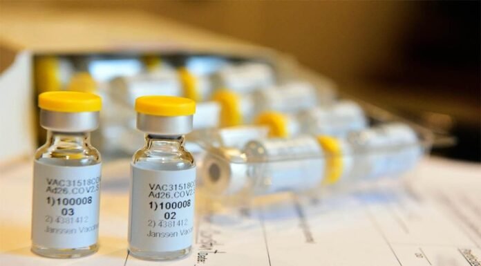 मॉर्डना की कोरोना वैक्सीन को भी FDA की मिली मंजूरी