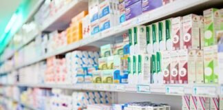 ड्रग वेयर हाउस को कबाड़ खाने में किया तब्दील , दवा भंडारण की नहीं कोई व्यवस्था