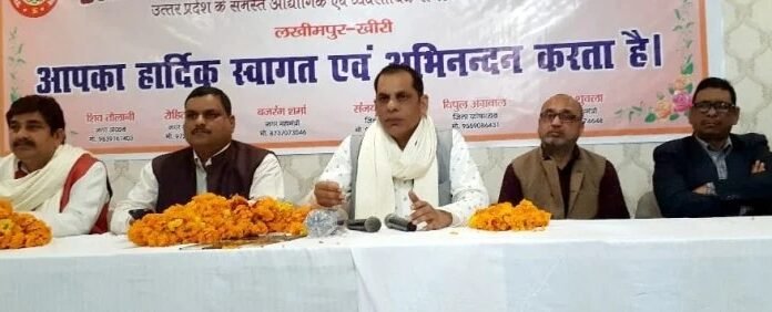 ड्रग लाइसेंस से फार्मासिस्ट की अनिवार्यता को समाप्त करने की उठाई मांग