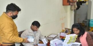 फर्म राजौरा डिस्ट्रीब्यूटर्स में दोबारा पैकिंग कर बेची जा रही थीं एक्सपायर दवाएं, फर्म मालिक गिरफ्तार