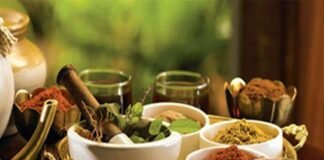 कैंसर के इलाज में डॉक्टर ले रहे आयुर्वेद का सहारा