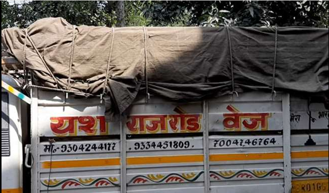114 कार्टन प्रतिबंधित कोडिनयुक्त कफ सिरप बरामद