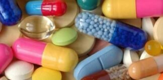 जितनी तेजी से बढ़ा कोरोना, उतनी ही तेजी से बढ़े रहे दवाओं और उपकरणों के दाम