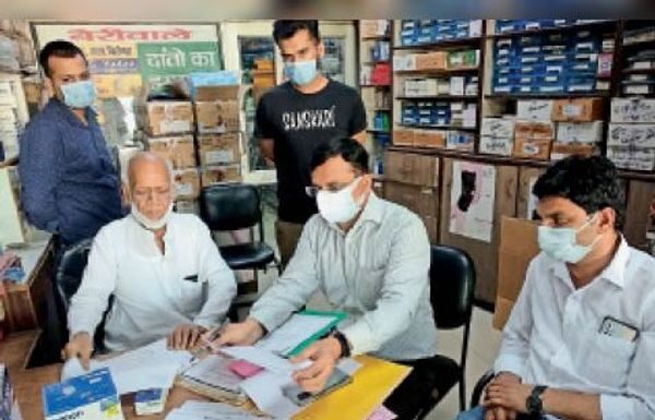 रोहतक में डेढ़ गुना ज्यादा दामों पर बिक रहे मेडिकल डिवाइस, हरकत में आये ड्रग कंट्रोल अधिकारी