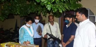 दवा दुकानों में छापेमारी, भारी मात्रा में नकली सीरप के साथ फर्म मालिक गिरफ्तार