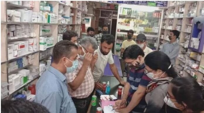 ड्रग कंट्रोलर ने की दवा दुकानों की जांच, मिली खामियां