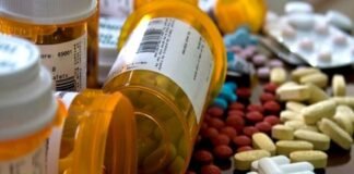 जन औषधि केंद्र पर जेनेरिक दवाओं का टोटा, मरीज हो रहे परेशान