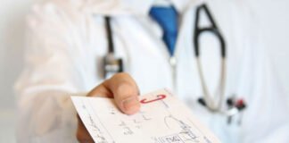 ब्रांडेड दवा लिखने वाले डॉक्टरों की खैर नहीं, सीनियर डॉक्टर रखेंगे नजर, अस्पताल प्रशासन को देनी होगी तत्काल सूचना