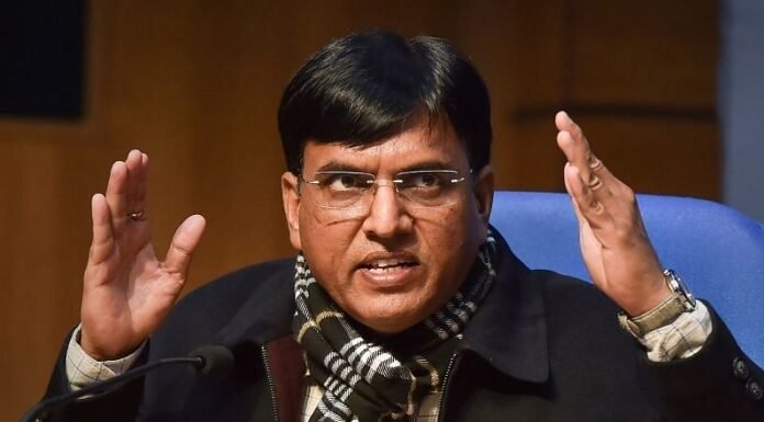 स्वास्थ्य मंत्री ने फार्मा कंपनियों से भारत में जेनेरिक दवाओं की हिस्सेदारी बढ़ाने का किया आग्रह