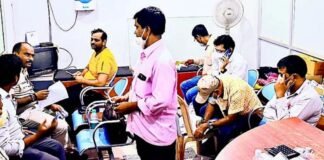 लापरवाही: पथरी का इलाज कराने पहुंचे बीडीओ को लगा दिए चार एक्सपायर्ड इंजेक्शन