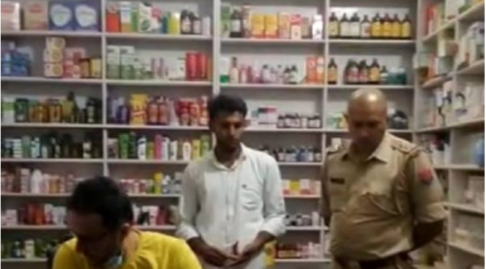 नशे के इंजेक्शन बेचने की शिकायत पर मेडिकल स्टोर पर छापा, भरे गए नमूने