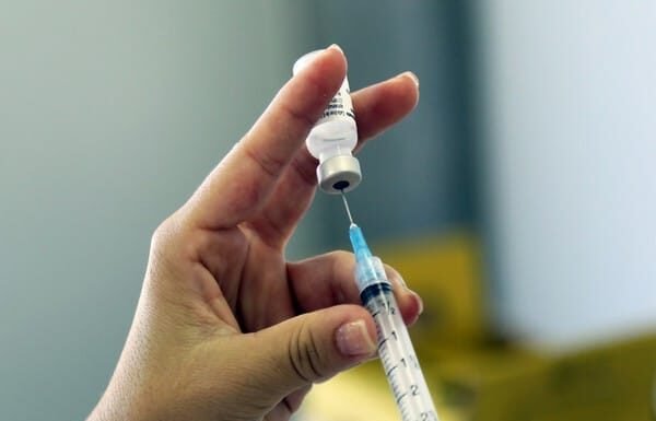 नर्सिंग डिप्लोमा लेकर बना डॉक्टर, इलाज के दौरान बच्चे की हुई मौत