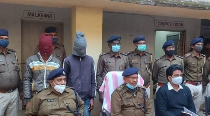 1100 बोतल सिरप और 22 हजार नशीली दवाएं जब्त, दो गिरफ्तार