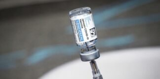 कोविड टीके लगे लोगों को गंभीर स्वास्थ्य जटिलताओं का सामना नहीं करना पड़ा: शोध booster dose