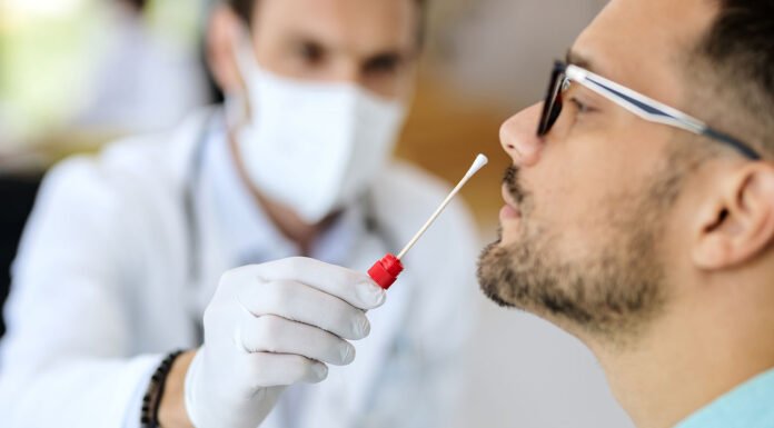सिर्फ 8 दिनों में 10 हजार से 1 लाख हुए कोरोना संक्रमण के मामले