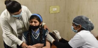 किशोरों का टीकाकरण : पहले दिन 40 लाख से अधिक को लगा टीका