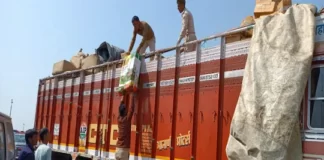 चेकिंग के दौरान ट्रक से 19,800 प्रतिबंधित कफ सिरप बरामद Cough-Syrup