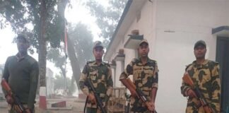 बांग्लादेश सीमा के पास 1840 शीशी प्रतिबंधित कफ सिरप जब्त कफ सिरप