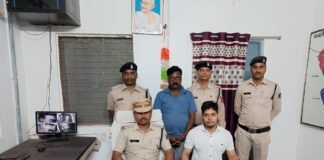 ऐसे होती है मेडिकल स्टोर में नशीली दवा की बिक्री, 1500 से अधिक कैप्सूल जब्त 1500 नशीली दवाएं जब्त