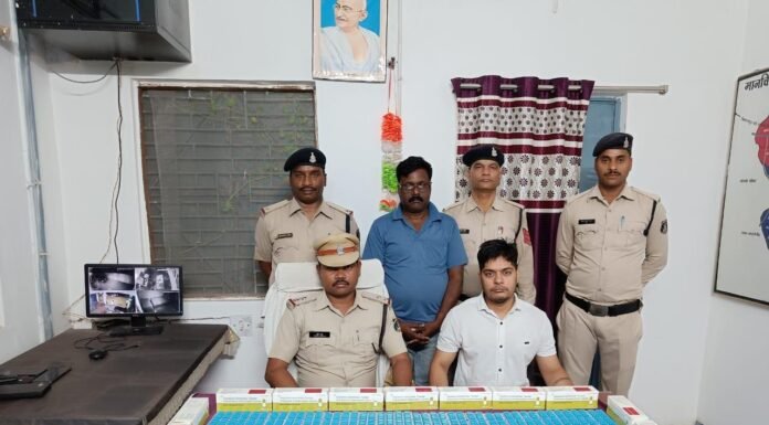 ऐसे होती है मेडिकल स्टोर में नशीली दवा की बिक्री, 1500 से अधिक कैप्सूल जब्त 1500 नशीली दवाएं जब्त