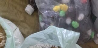 अवैध तरीके से चल रही दवा फैक्ट्री पर छापा, भारी मात्रा में नकली दवा जब्त दवा